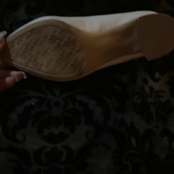 White chunky heel - Picture 5 of 6